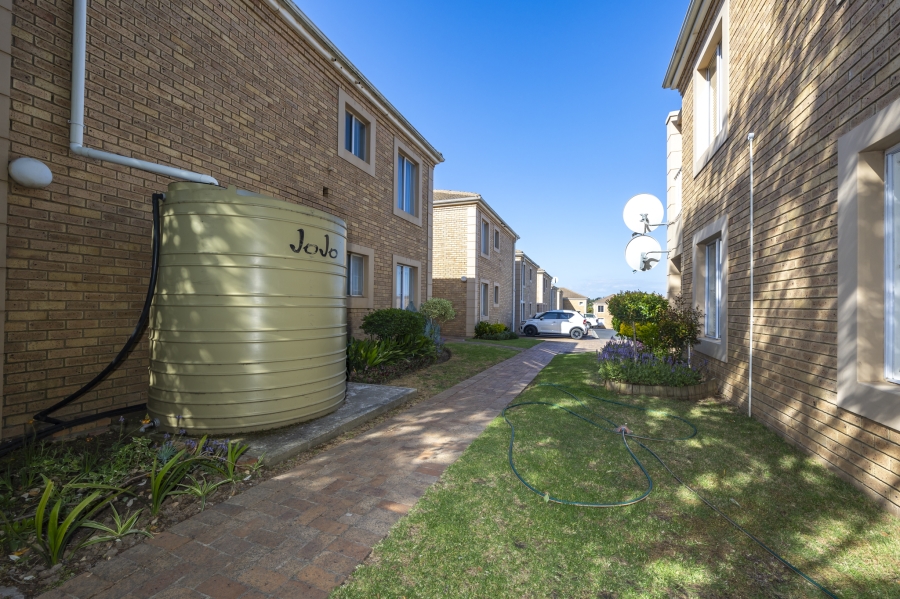 2 Bedroom Property for Sale in D
